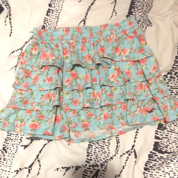 HOLLISTER | XS | Floral Mini Skirt | - Picture 5 of 7